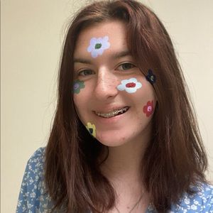 Meet your Posher, Ainsley